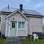 Vanhan talon pihatyöt – portti ja lumikärhöt